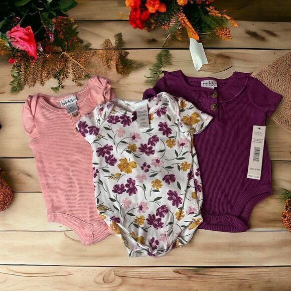 NWT Nicole Miller 3 Pack Girl’s Onesies (6-9 Months) - Picture 1 of 7